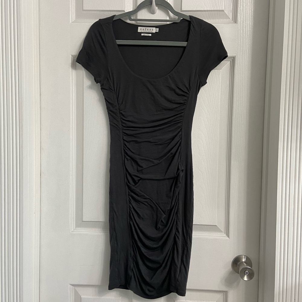 Velvet by Graham & Spencer Bodycon Dress XS Petite Gray Cap Sleeve
